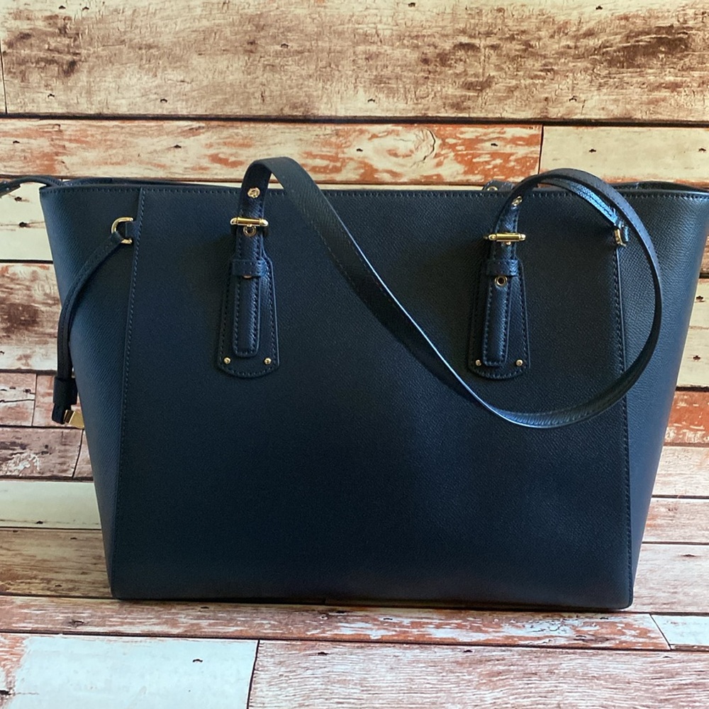 NWT Michael Kors Voyager East West Tote - Picture 2 of 8